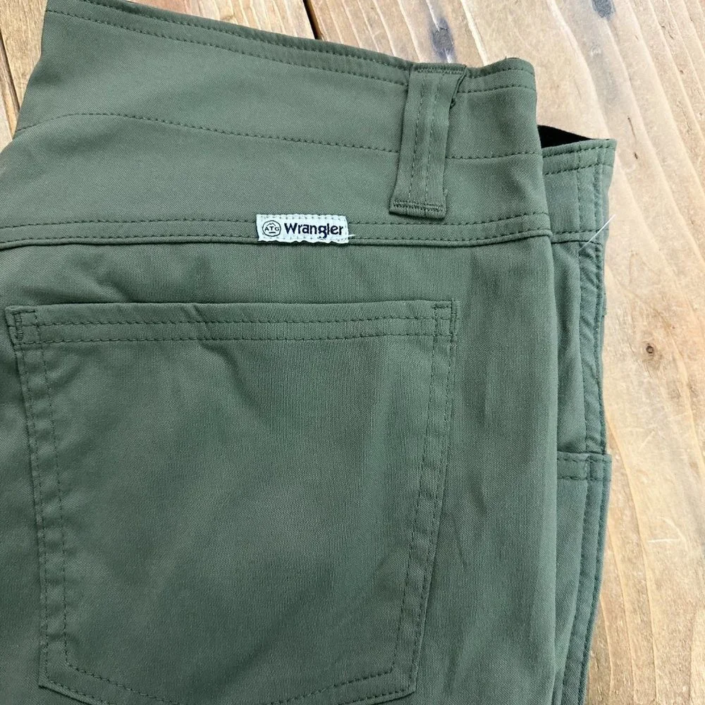Mountain and Isles Fleece‎ Lined Pants Women's Green 16
